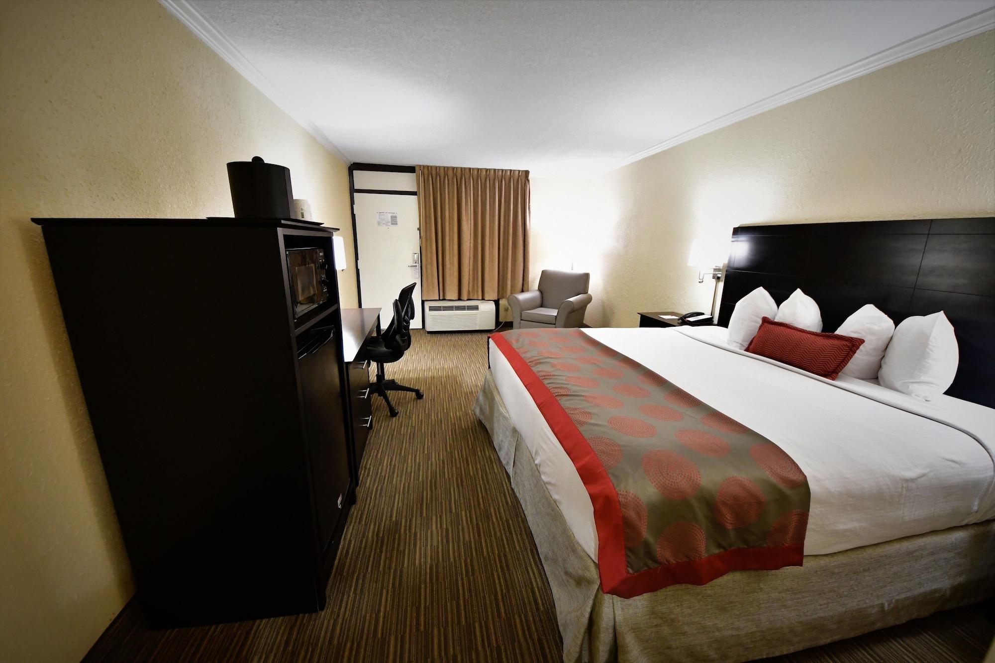 Ramada By Wyndham Jacksonville Hotel & Conference Center מראה חיצוני תמונה