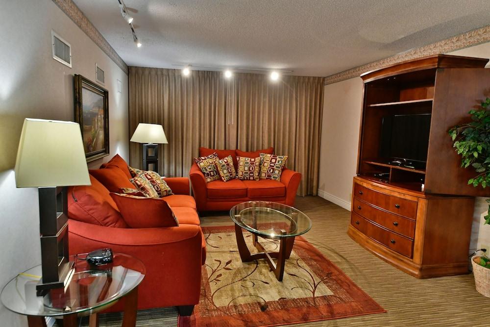 Ramada By Wyndham Jacksonville Hotel & Conference Center מראה חיצוני תמונה
