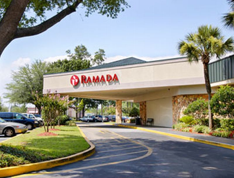 Ramada By Wyndham Jacksonville Hotel & Conference Center מראה חיצוני תמונה