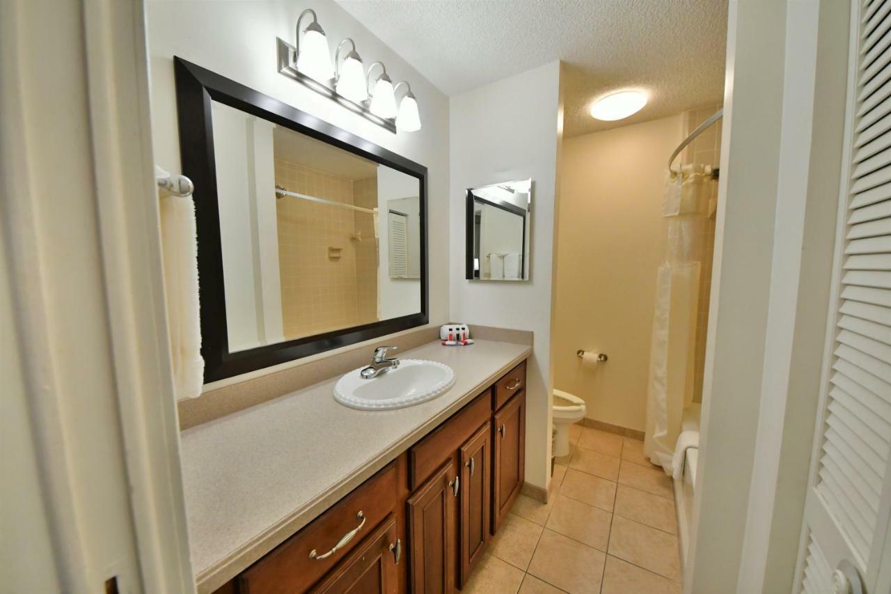 Ramada By Wyndham Jacksonville Hotel & Conference Center מראה חיצוני תמונה