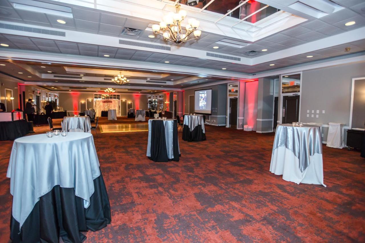 Ramada By Wyndham Jacksonville Hotel & Conference Center מראה חיצוני תמונה